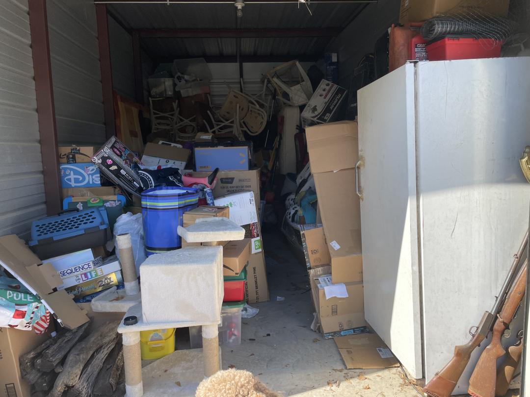 Storage Unit Auction in Daphne, AL at Tellus Self Storage Daphne ends
